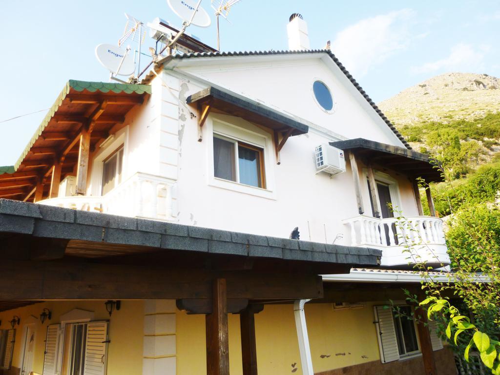 Vila Altini Borsh Buitenkant foto