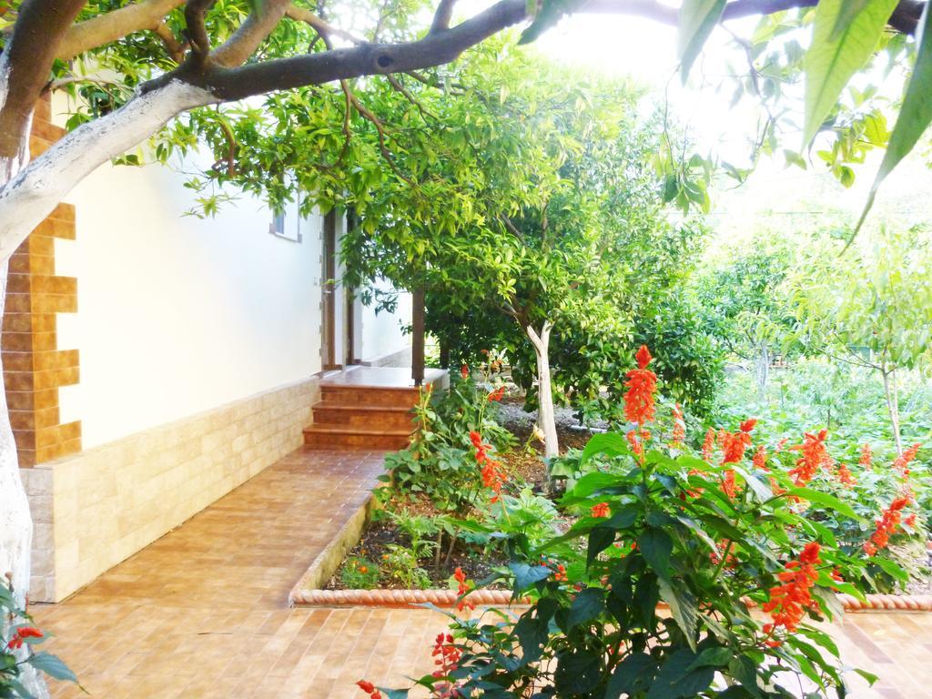 Vila Altini Borsh Buitenkant foto